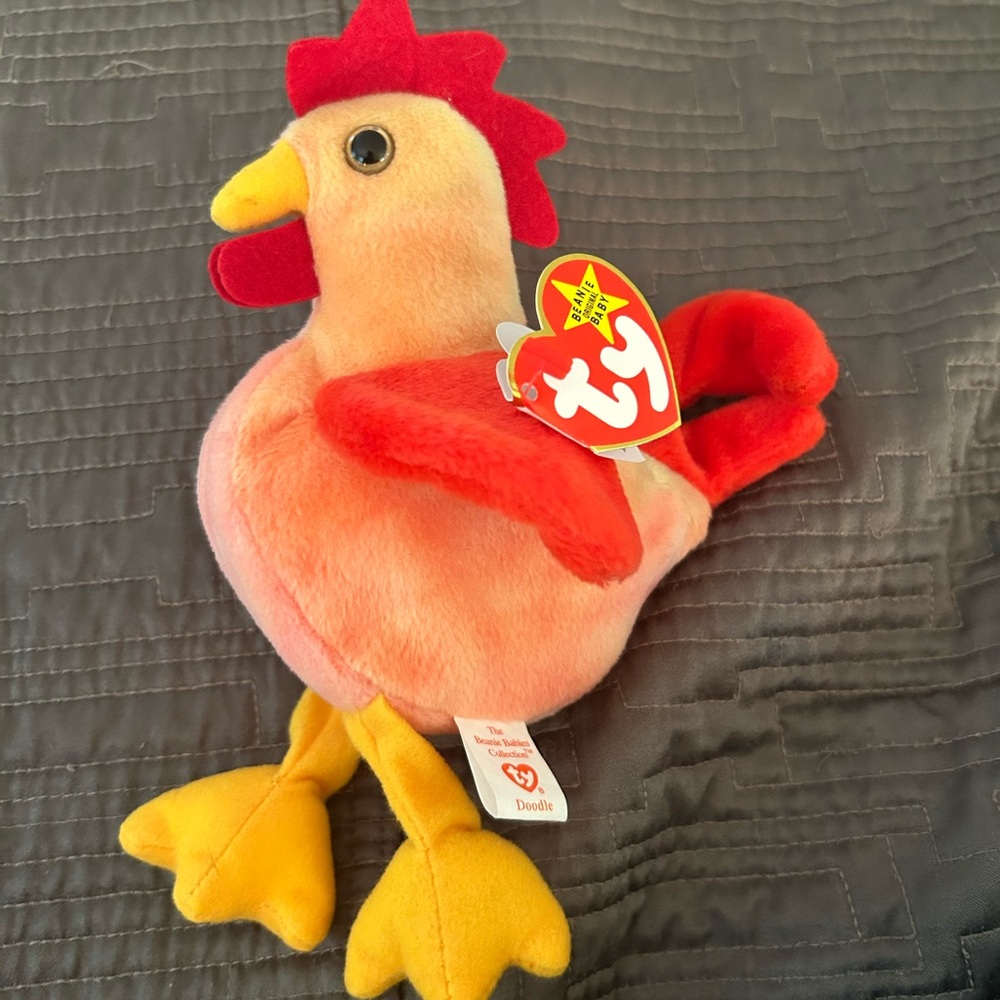 TY Beanie Baby - RARE - Doodle the Rooster w/ ERRORS & PVC Pellets